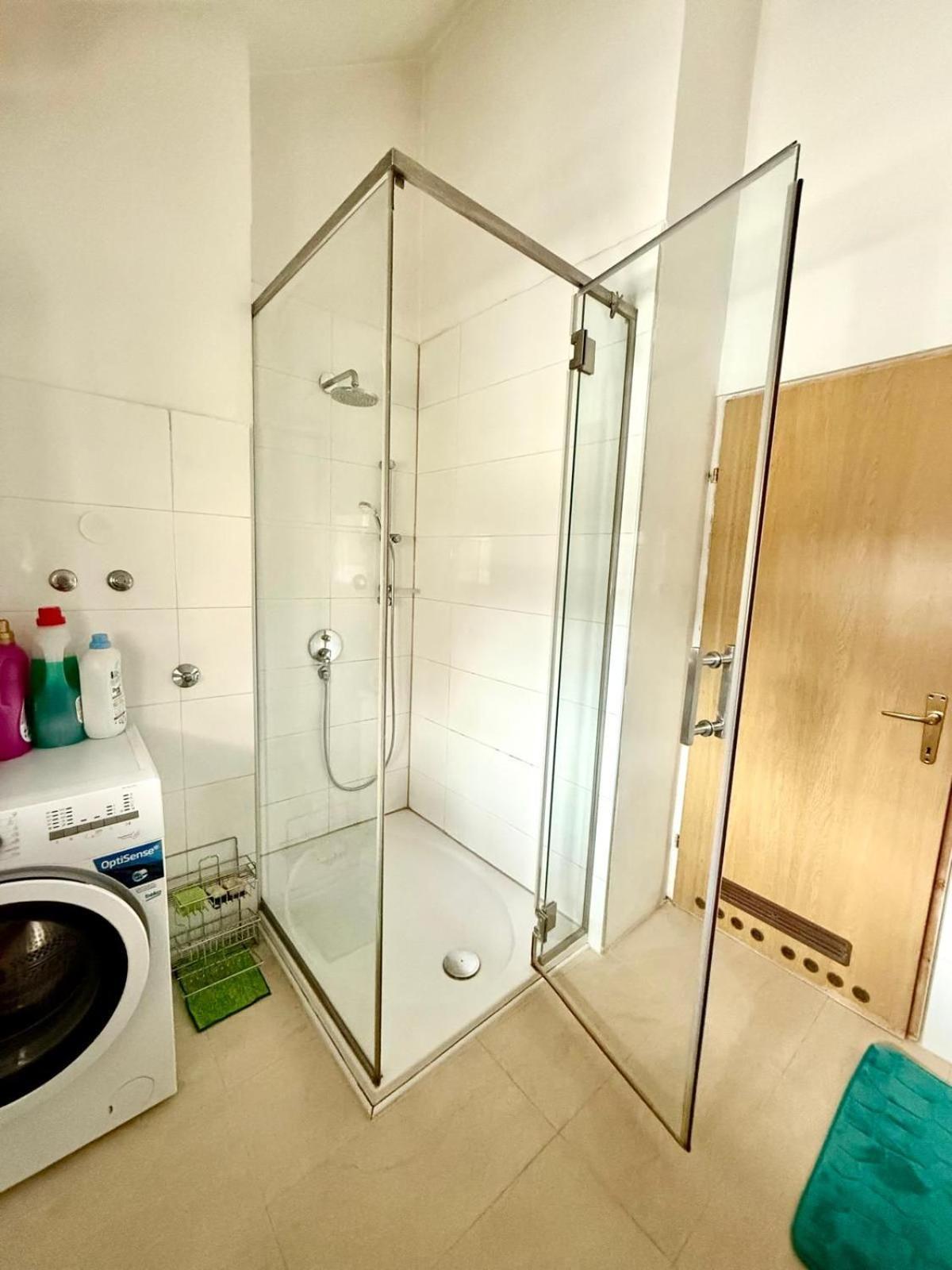 Gallery View Apartment